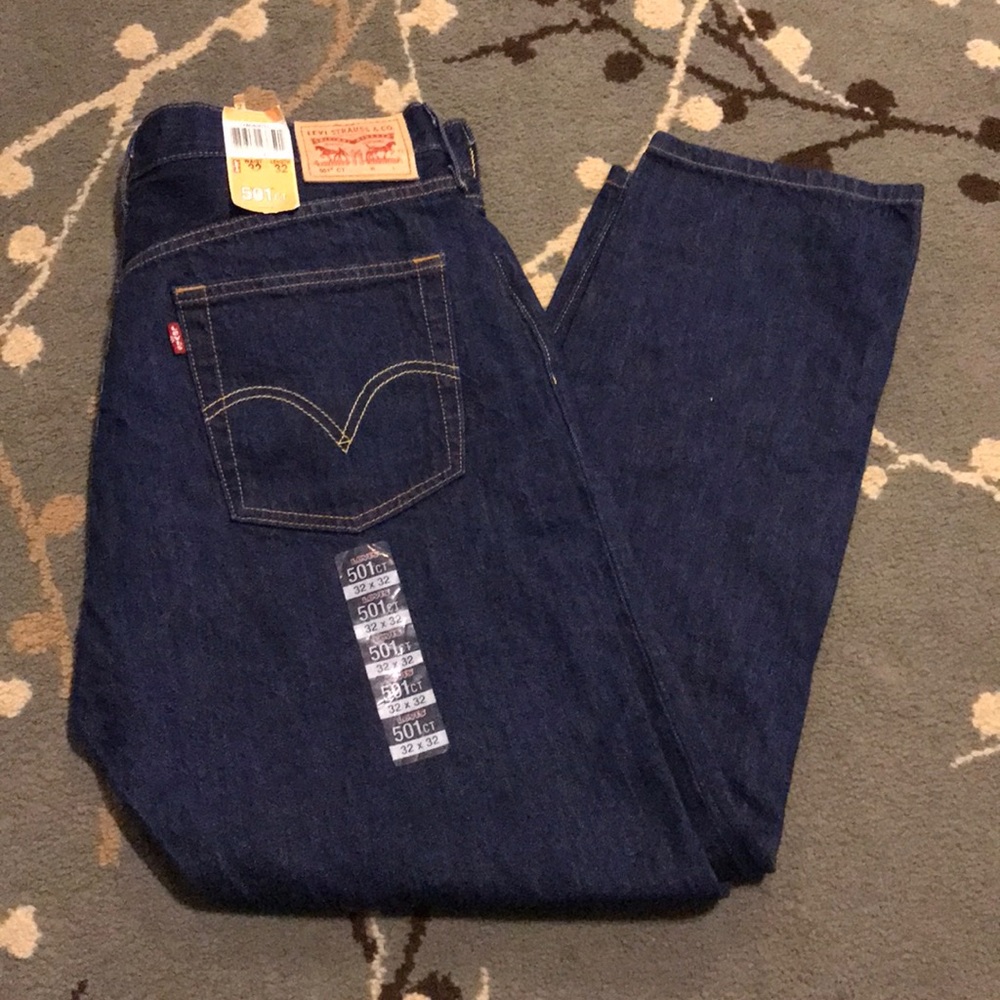 Levi’s 32X32 men’s blue jeans